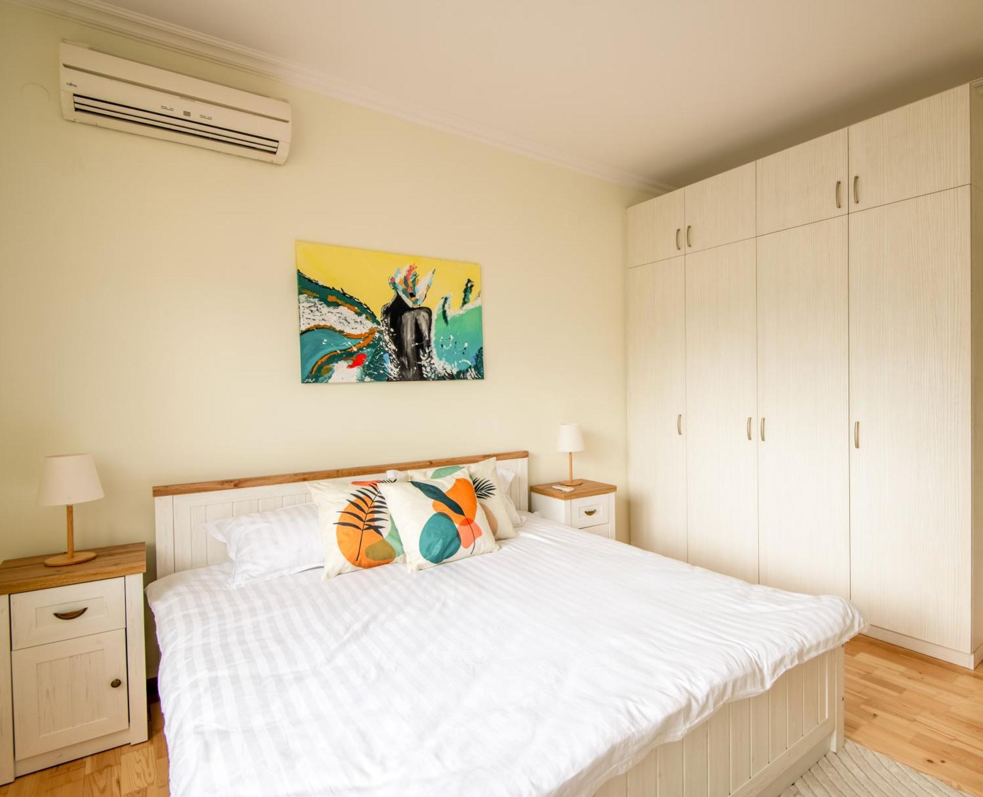A Luxurious 2 Bedroom Apartment In Center Sofia Ngoại thất bức ảnh
